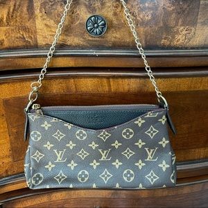 Shoulder hand bag